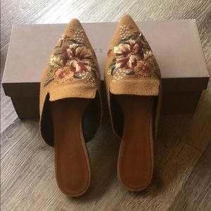 Charles & Keith mule